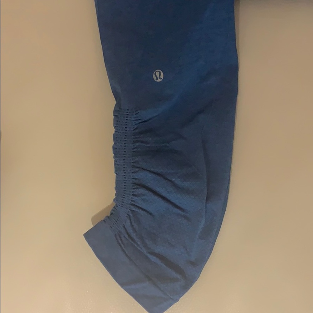 Lululemon Blue Cropped Yoga Leggings - 4 - Picture 3 of 3